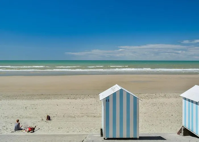 Gite Spacieux, Proche Plage, Grand Jardin